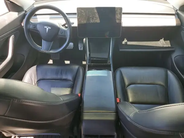 5YJ3E1EB1JF088767 2018 TESLA MODEL 3 - Image 8