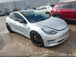 5YJ3E1EB1JF088851 2018 TESLA MODEL 3