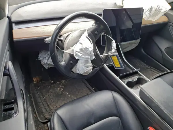 5YJ3E1EB1JF089031 2018 TESLA MODEL 3 - Image 8