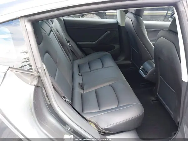 5YJ3E1EB1JF090907 2018 TESLA MODEL 3 - Image 8