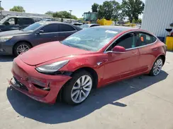 5YJ3E1EB1JF091782 2018 TESLA MODEL 3