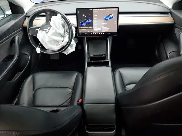 5YJ3E1EB1JF091894 2018 TESLA MODEL 3 - Image 8