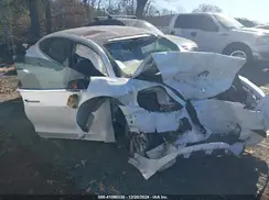5YJ3E1EB1JF092169 2018 TESLA MODEL 3