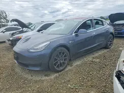 5YJ3E1EB1JF093290 2018 TESLA MODEL 3