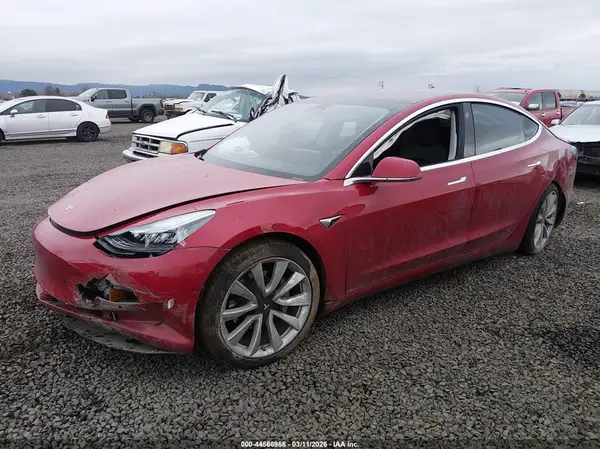 5YJ3E1EB1JF093497 2018 TESLA MODEL 3 - Image 2