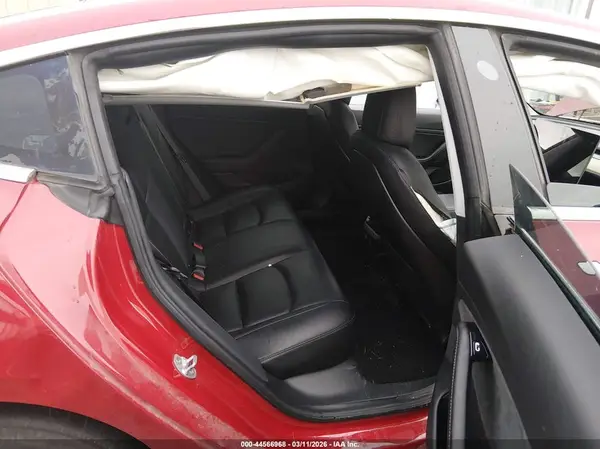 5YJ3E1EB1JF093497 2018 TESLA MODEL 3 - Image 8