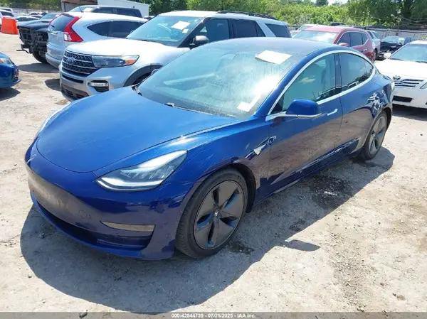 5YJ3E1EB1JF096545 2018 TESLA MODEL 3 - Image 2
