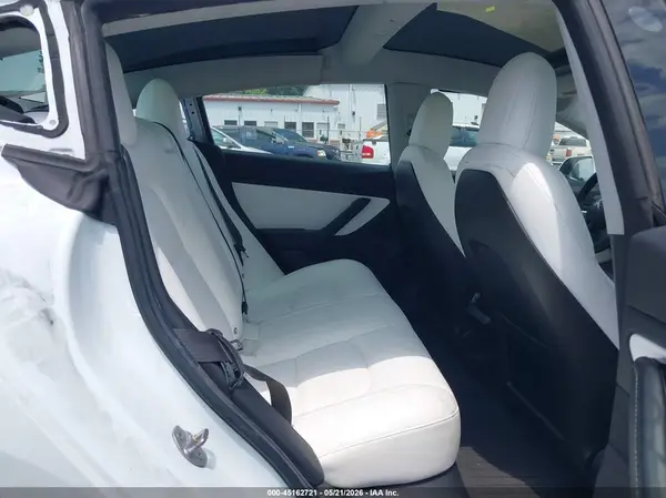 5YJ3E1EB1JF096965 2018 TESLA MODEL 3 - Image 8