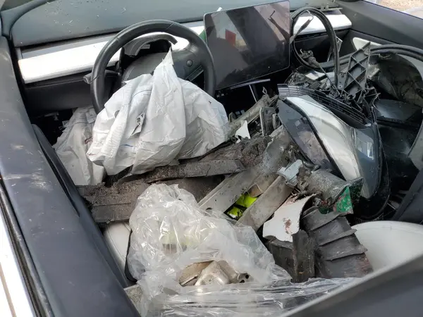 5YJ3E1EB1JF096979 2018 TESLA MODEL 3 - Image 8