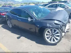 5YJ3E1EB1JF097226 2018 TESLA MODEL 3