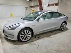 5YJ3E1EB1JF097257 2018 TESLA MODEL 3