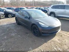 5YJ3E1EB1JF097680 2018 TESLA MODEL 3
