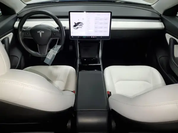 5YJ3E1EB1JF097954 2018 TESLA MODEL 3 - Image 8