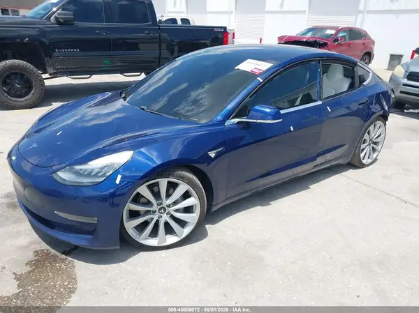 5YJ3E1EB1JF099736 2018 TESLA MODEL 3 - Image 2