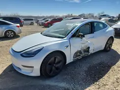 5YJ3E1EB1JF099977 2018 TESLA MODEL 3
