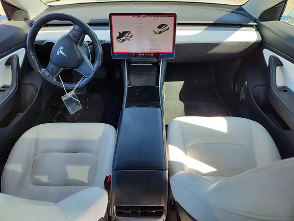 5YJ3E1EB1JF099977 2018 TESLA MODEL 3 - Image 8