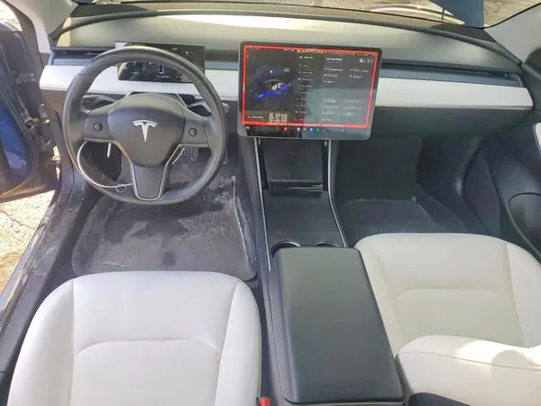 5YJ3E1EB1JF101078 2018 TESLA MODEL 3 - Image 8