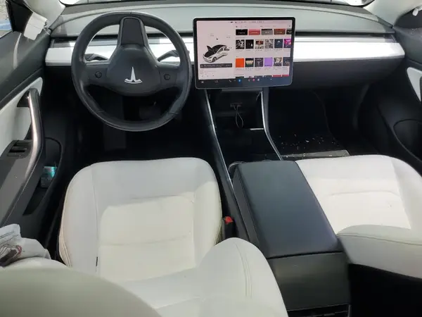 5YJ3E1EB1JF101145 2018 TESLA MODEL 3 - Image 8