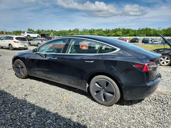 5YJ3E1EB1JF103347 2018 TESLA MODEL 3 - Image 2