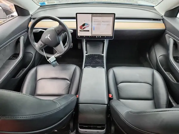 5YJ3E1EB1JF103347 2018 TESLA MODEL 3 - Image 8