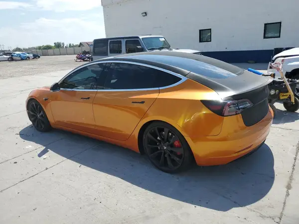 5YJ3E1EB1JF106555 2018 TESLA MODEL 3 - Image 2