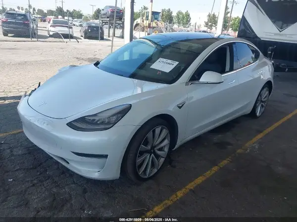 5YJ3E1EB1JF106605 2018 TESLA MODEL 3 - Image 2