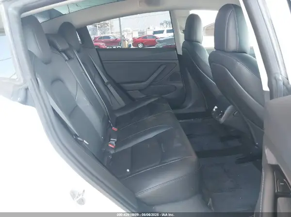 5YJ3E1EB1JF106605 2018 TESLA MODEL 3 - Image 8