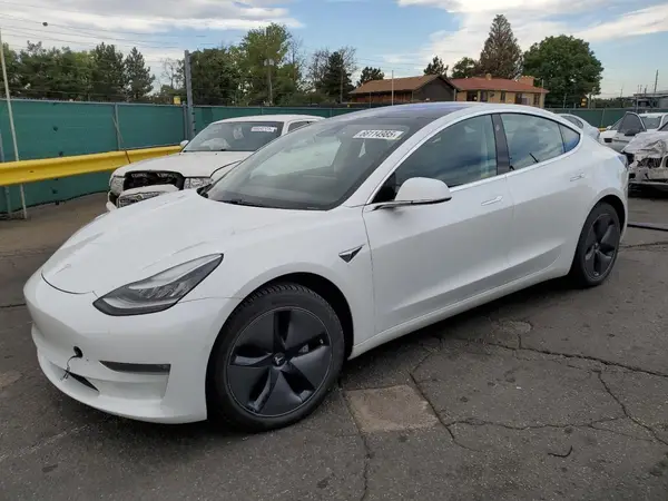 5YJ3E1EB1JF108483 2018 TESLA MODEL 3 - Image 1