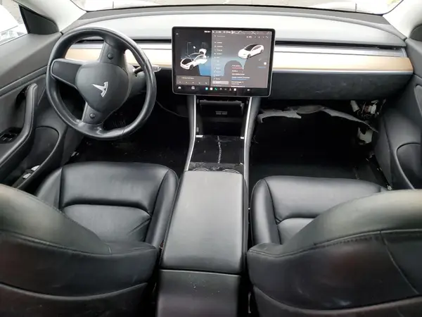 5YJ3E1EB1JF108483 2018 TESLA MODEL 3 - Image 8