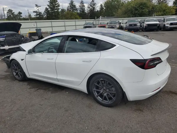 5YJ3E1EB1JF108497 2018 TESLA MODEL 3 - Image 2