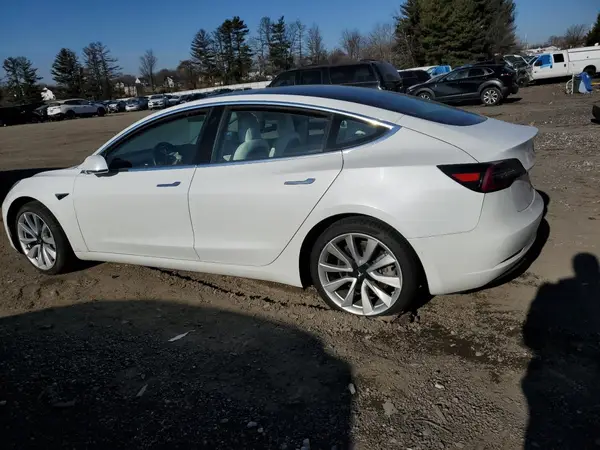 5YJ3E1EB1JF112226 2018 TESLA MODEL 3 - Image 2