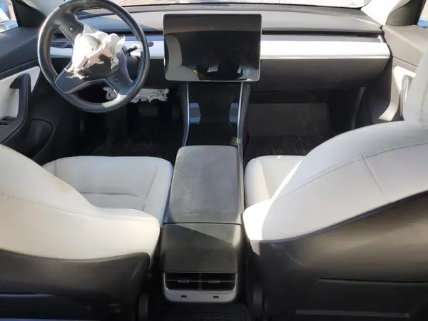 5YJ3E1EB1JF112226 2018 TESLA MODEL 3 - Image 8