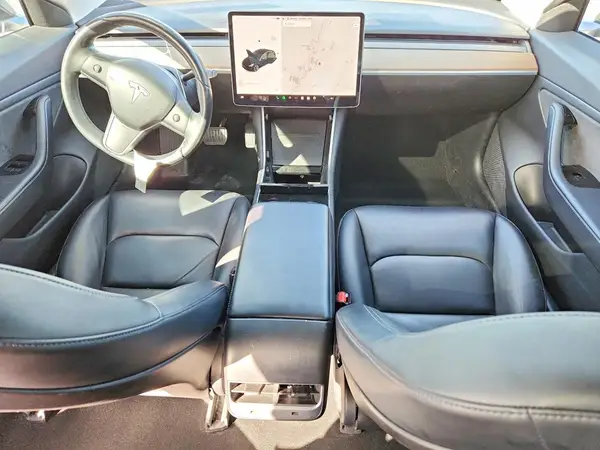 5YJ3E1EB1JF113084 2018 TESLA MODEL 3 - Image 8