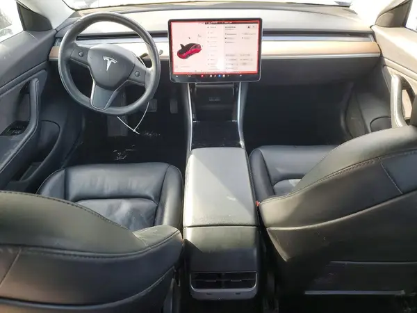 5YJ3E1EB1JF113439 2018 TESLA MODEL 3 - Image 8