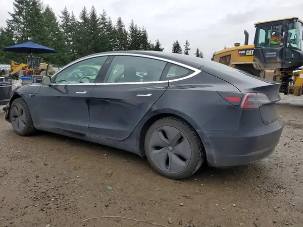 5YJ3E1EB1JF113697 2018 TESLA MODEL 3 - Image 2