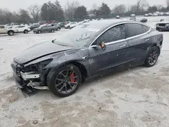 5YJ3E1EB1JF114364 2018 TESLA MODEL 3