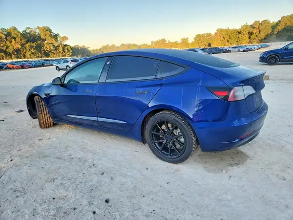 5YJ3E1EB1JF115000 2018 TESLA MODEL 3 - Image 2