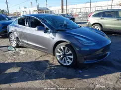 5YJ3E1EB1JF115756 2018 TESLA MODEL 3