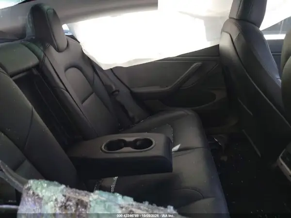 5YJ3E1EB1JF117278 2018 TESLA MODEL 3 - Image 8