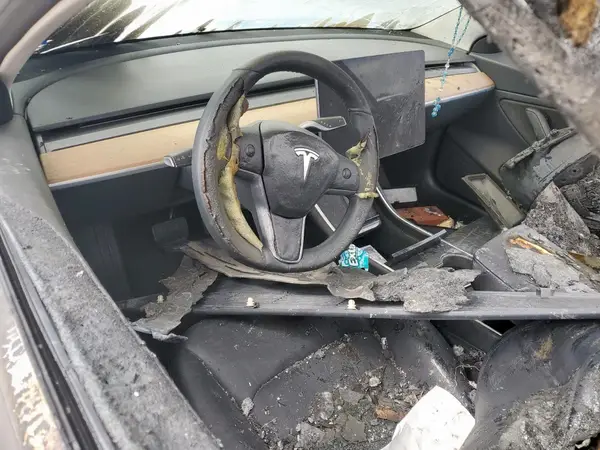 5YJ3E1EB1JF118558 2018 TESLA MODEL 3 - Image 8