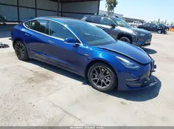 5YJ3E1EB1JF120293 2018 TESLA MODEL 3