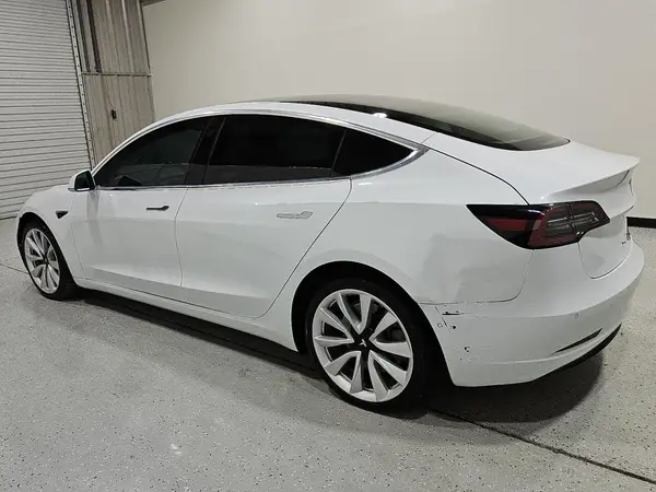 5YJ3E1EB1JF122447 2018 TESLA MODEL 3 - Image 2