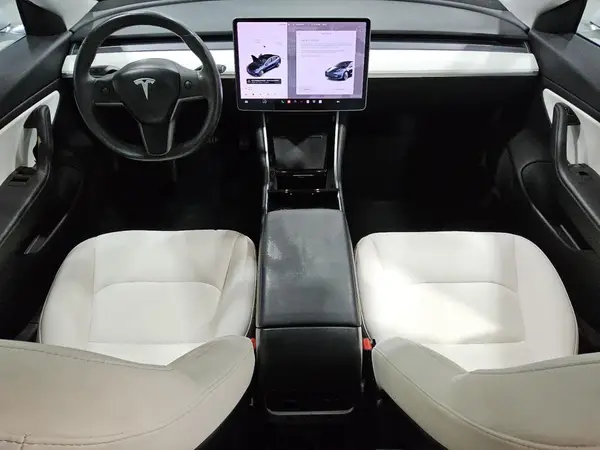 5YJ3E1EB1JF122447 2018 TESLA MODEL 3 - Image 8