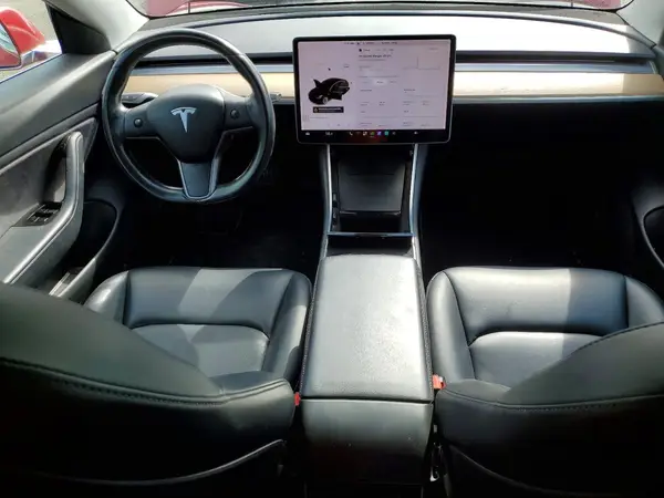 5YJ3E1EB1JF126997 2018 TESLA MODEL 3 - Image 8