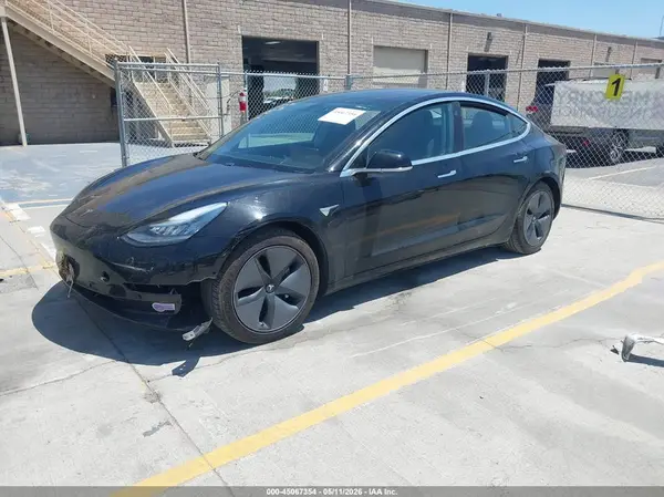 5YJ3E1EB1JF127910 2018 TESLA MODEL 3 - Image 2