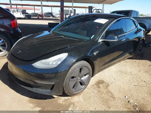 5YJ3E1EB1JF128037 2018 TESLA MODEL 3 - Image 2