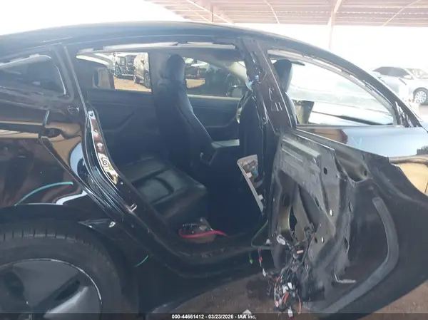 5YJ3E1EB1JF128037 2018 TESLA MODEL 3 - Image 8