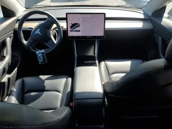5YJ3E1EB1JF129236 2018 TESLA MODEL 3 - Image 8