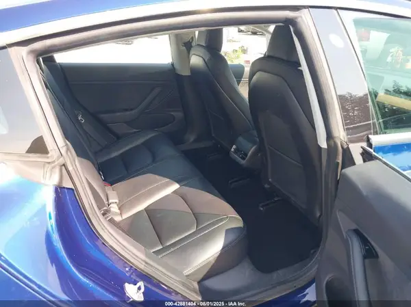 5YJ3E1EB1JF130676 2018 TESLA MODEL 3 - Image 8