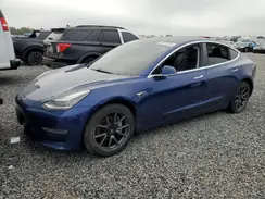 5YJ3E1EB1JF130869 2018 TESLA MODEL 3